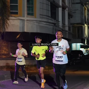 Runner Photo 7981965