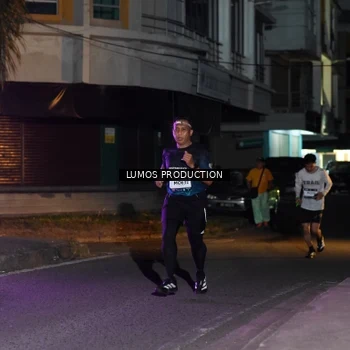 Runner Photo 7982039