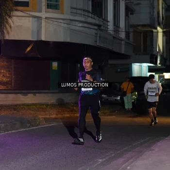 Runner Photo 7982041