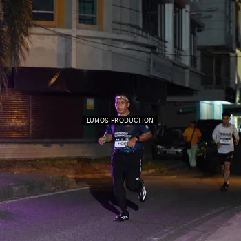 Runner Photo 7982043