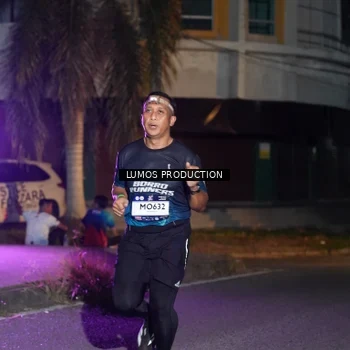 Runner Photo 7982065