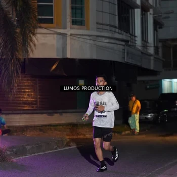 Runner Photo 7982072