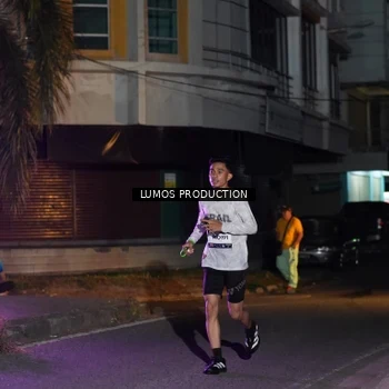Runner Photo 7982074