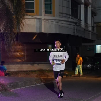 Runner Photo 7982079