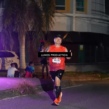 Runner Photo 7982106