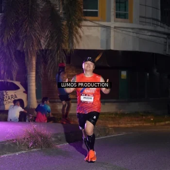 Runner Photo 7982108