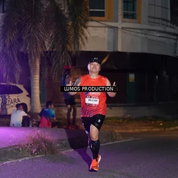Runner Photo 7982109