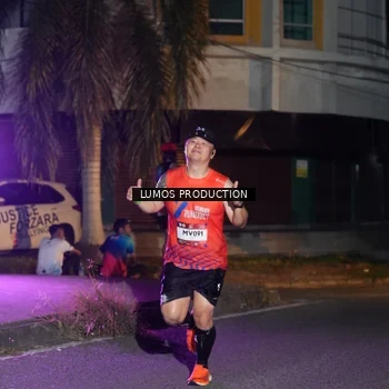 Runner Photo 7982111