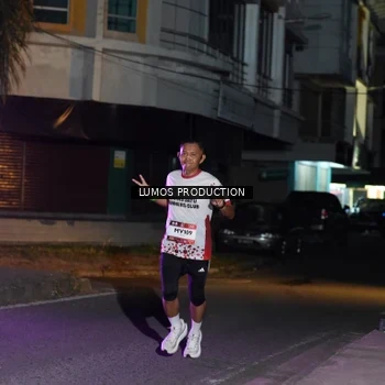 Runner Photo 7982243