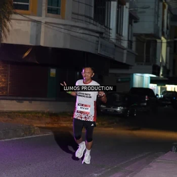 Runner Photo 7982244