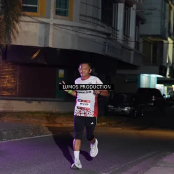 Runner Photo 7982246
