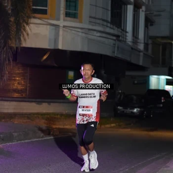 Runner Photo 7982253