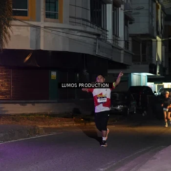 Runner Photo 7982307
