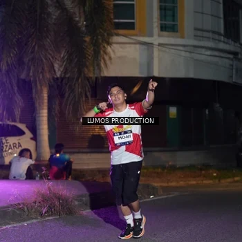 Runner Photo 7982341