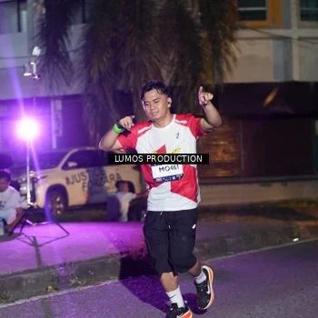 Runner Photo 7982343