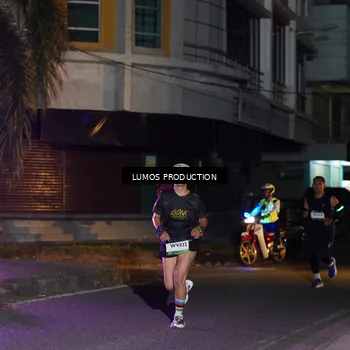 Runner Photo 7982354
