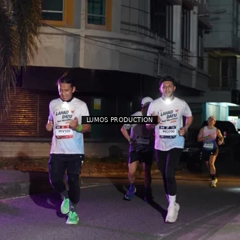 Runner Photo 7982437