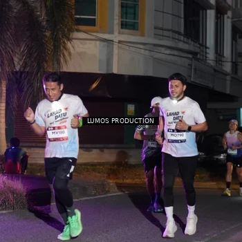Runner Photo 7982449