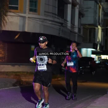 Runner Photo 7982673