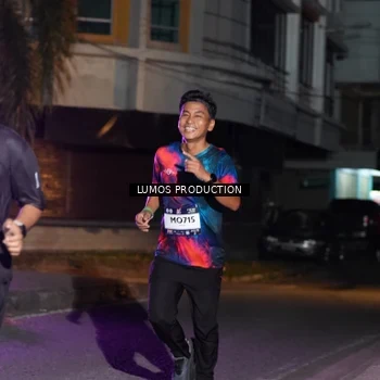 Runner Photo 7982689