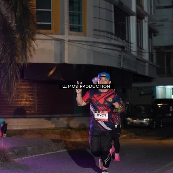Runner Photo 7982751