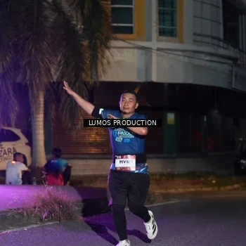 Runner Photo 7982796