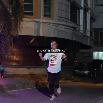 Runner Photo 7982835
