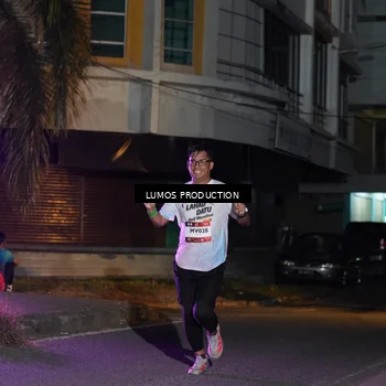 Runner Photo 7982841