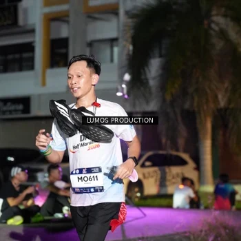 Runner Photo 7982928