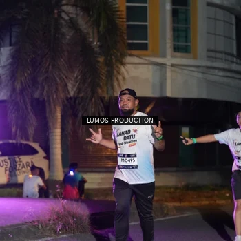 Runner Photo 7982941
