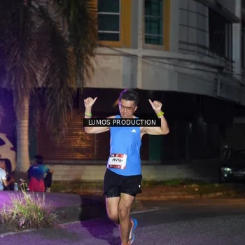 Runner Photo 7983034