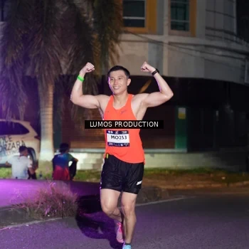 Runner Photo 7983051
