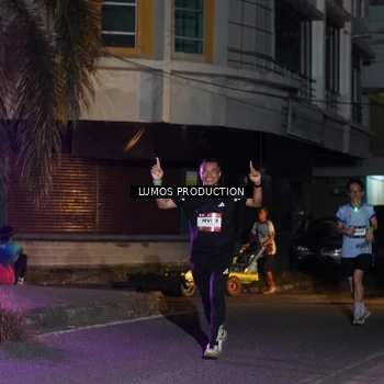 Runner Photo 7983065