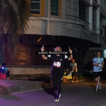 Runner Photo 7983072