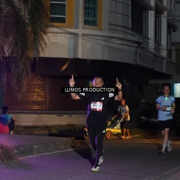 Runner Photo 7983073