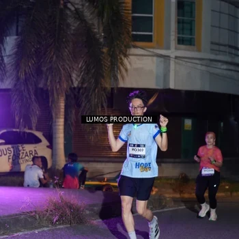 Runner Photo 7983090