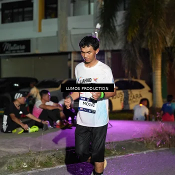 Runner Photo 7983156
