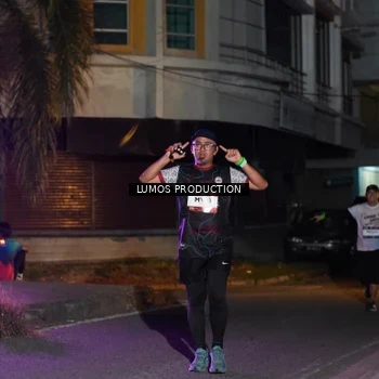 Runner Photo 7983180