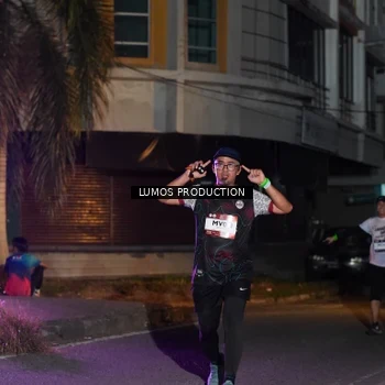 Runner Photo 7983185