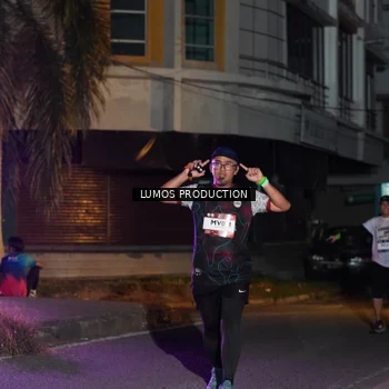 Runner Photo 7983188