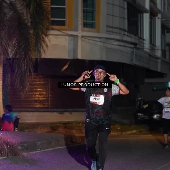 Runner Photo 7983189