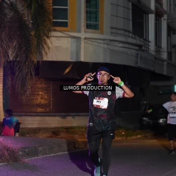Runner Photo 7983190