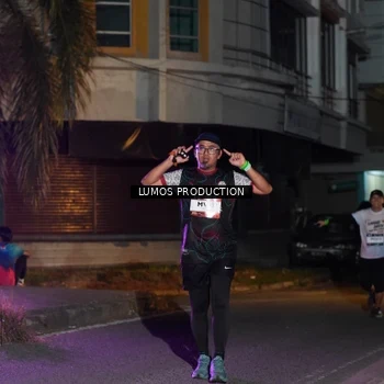Runner Photo 7983191