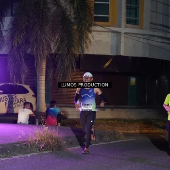 Runner Photo 7983339