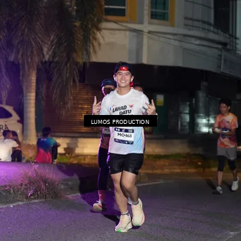 Runner Photo 7983373