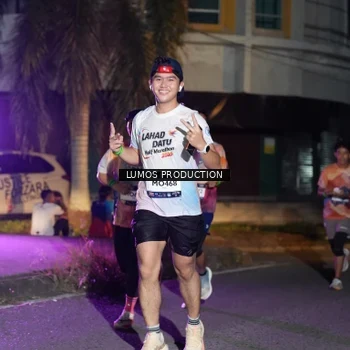Runner Photo 7983386