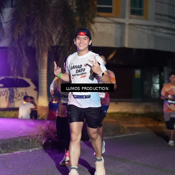 Runner Photo 7983389