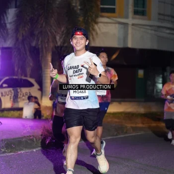 Runner Photo 7983391
