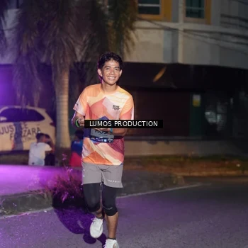 Runner Photo 7983421