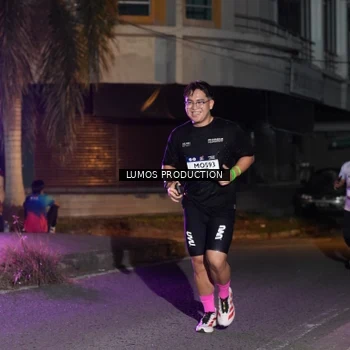 Runner Photo 7983458